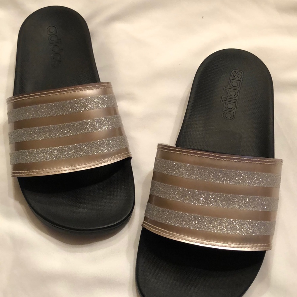 Adidas slides size 5